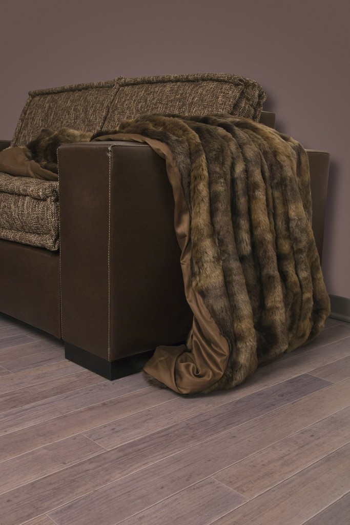 .amazon pr ricaldare il nostro divano di inverno PLAID PELLICCIA ECOLOGICA by Galbiati Produzione cm.145 x 195 modello LUPO color BROWN