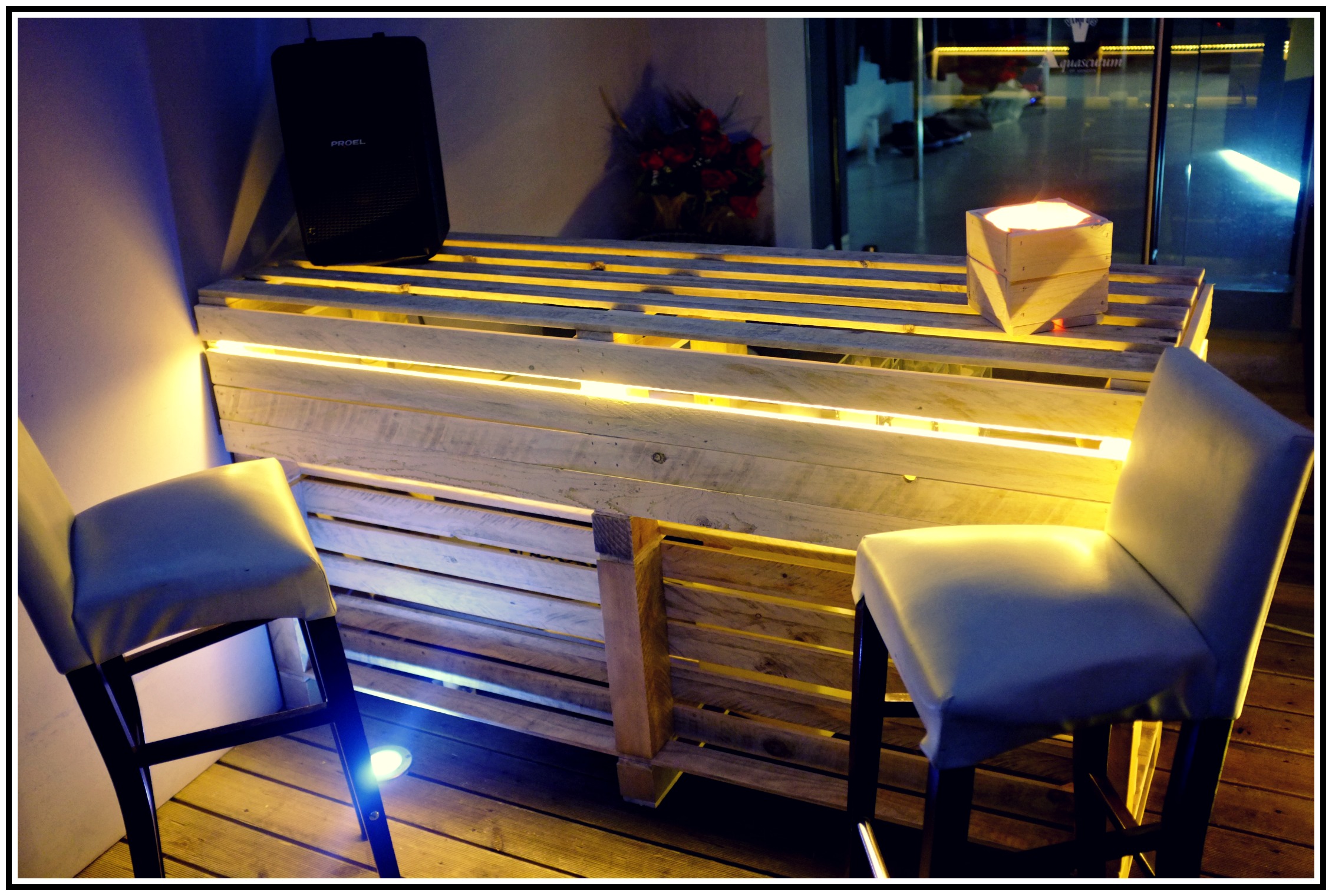 Tavoli con bancali di legno: mobili da bagno con assette di pallet ...