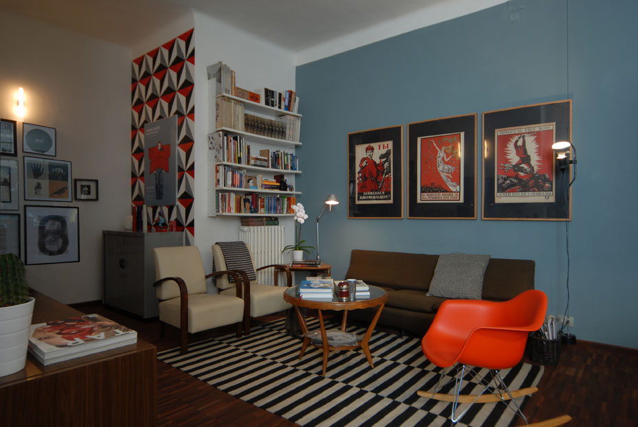 arancio SALOTTO soggiorno lorena-masdea-ristrutturazione-low-cost-appartamento-vintage-milano-soggiorno-2-raw-chair
