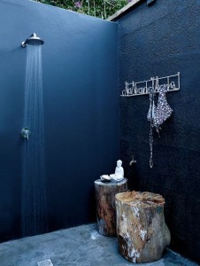 bagno esterno petrolio doccia-esterno-design-