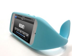 balena iwhale-cover-iphone-5-balena-vano-cuffie-accessori-dettagli-prezzo
