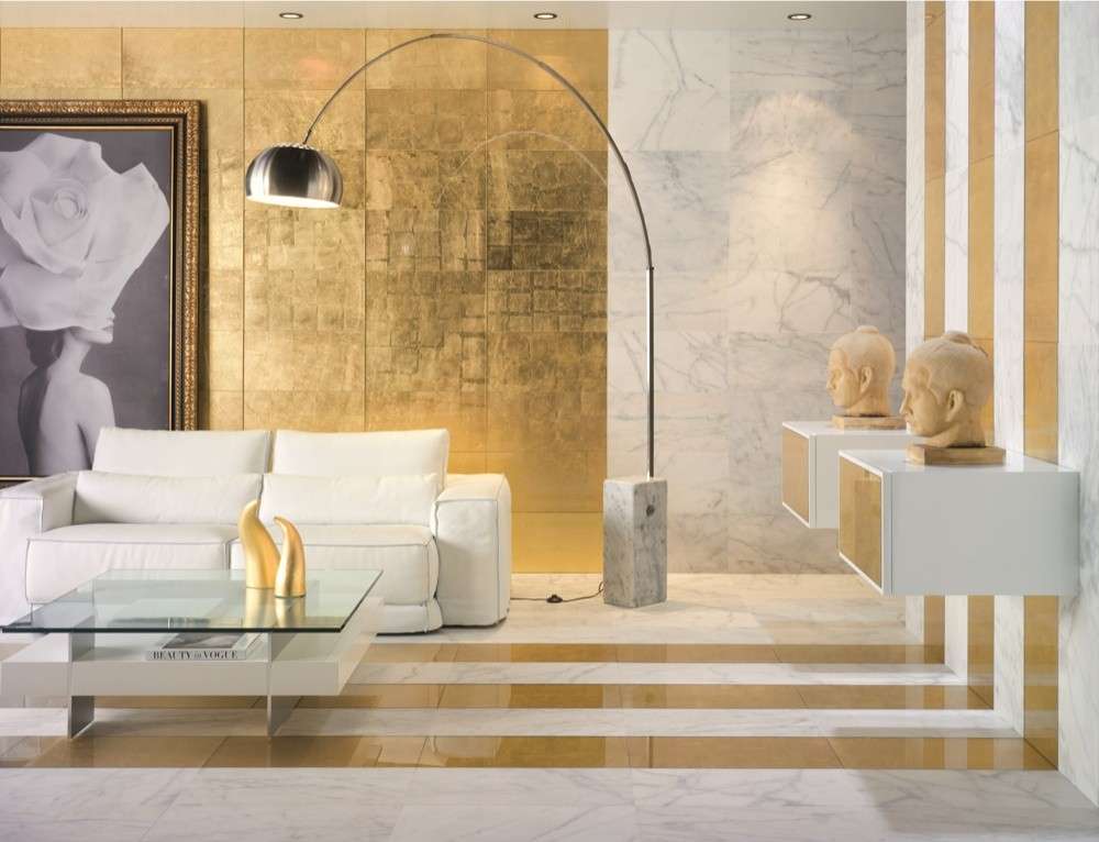 Bianco e oro elegante salotto decorato con foglie doro ... Salotto bianco