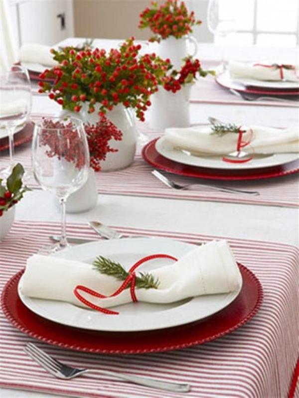 table-decorations-Christmas-Home-Interior-Decoration-Ideas-In-Red