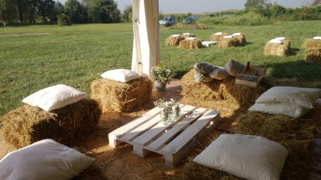 fieno idea per matrimonio country chic