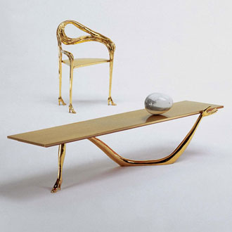 dali-jean-michel-frank-un-designer-di-mobili-acclamato-e-decoratore-a-parigi-ha-realizzato-con-salvador-dali-il-tavolo-e-la-poltrona-scultura-leda