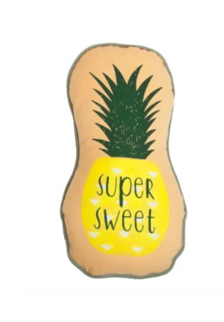 Arredare con le ananas, saluto all’estate. - image cuscino-a-forma-di-ananas-su-trouva-1 on http://www.designedoo.it