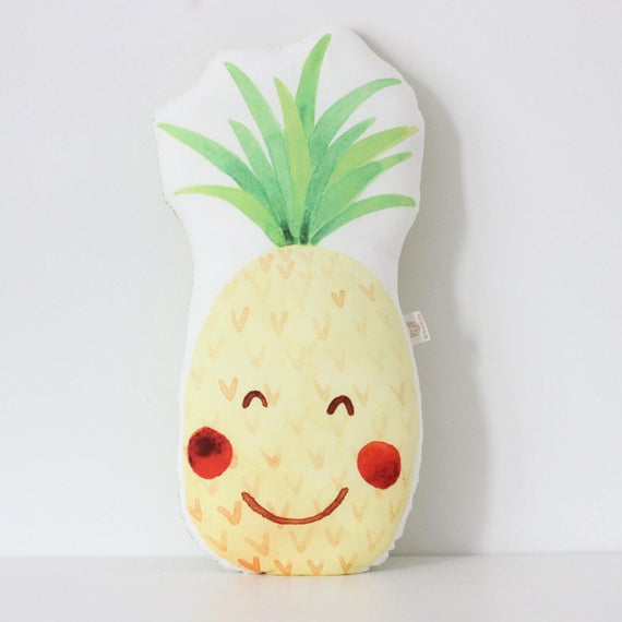 Arredare con le ananas, saluto all’estate. - image su-etsy-cuscino on http://www.designedoo.it