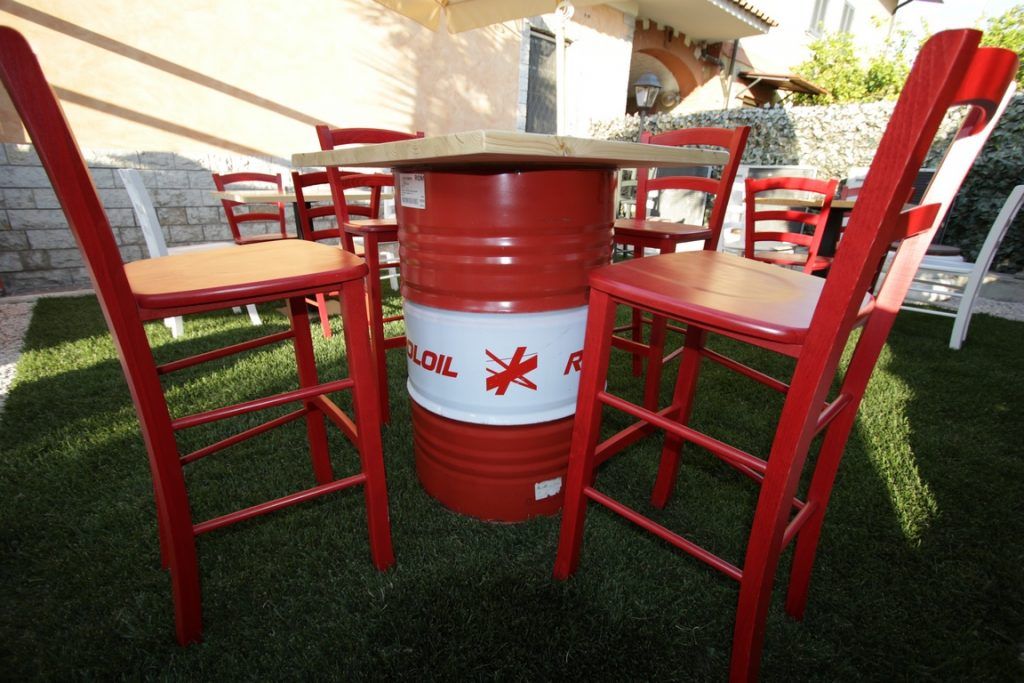 sedute be tavolini progetto lievito 48 pizzeria morena ndaa