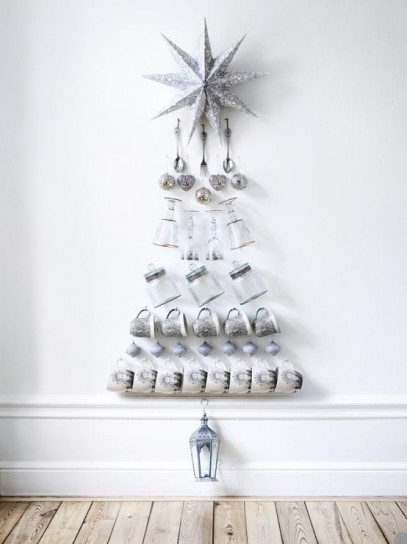 Albero di Natale salvaspazio: soluzioni creative - image alberi-di-natale-creativi-8 on http://www.designedoo.it