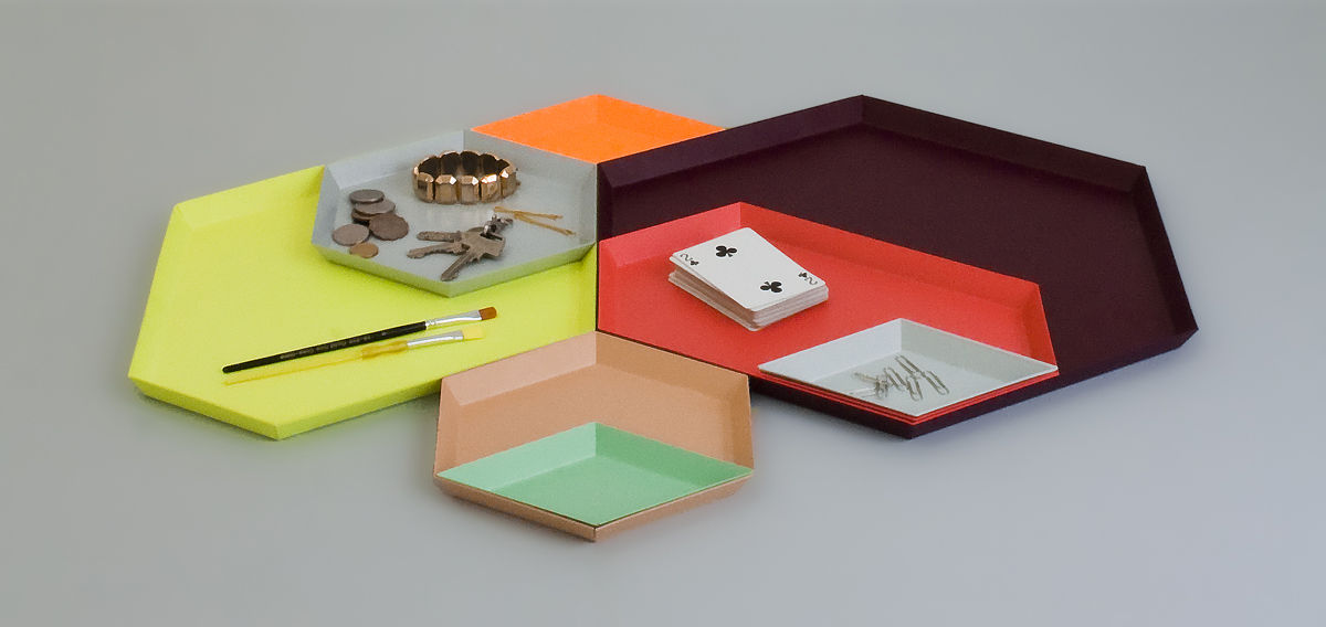 Kaleido est une série de plateaux qui, avec son système modulaire, fonctionne comme un puzzle.