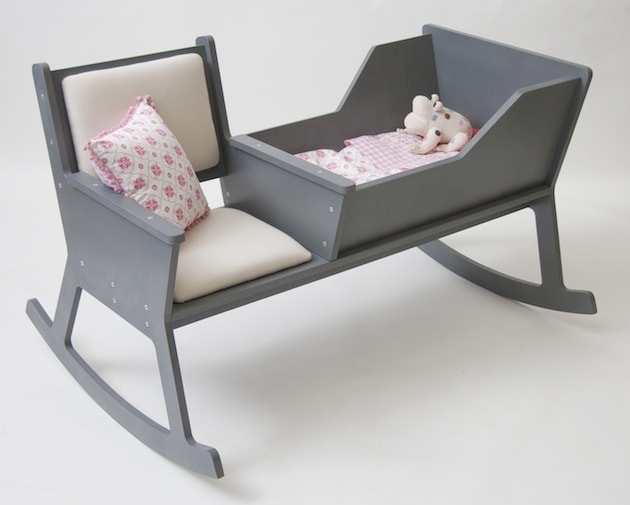 Progettazione d’interni - image culla-Gli-olandesi-di-Ontwerpduo-hanno-realizzato-Rockid-Cradle-and-Rocking-Chair-in-One-una-sedia-a-dondolo-unita-a-una-culla on http://www.designedoo.it