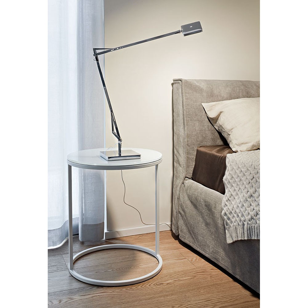 Sistemi di illuminazione esterna: lampade Martinelli Luce - image lampada-kelvin-edge-tavolo-flos on http://www.designedoo.it