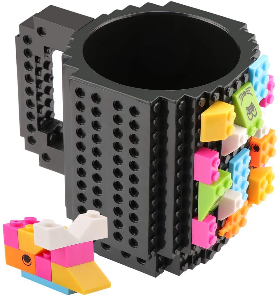 Trend allert: LEGO mania - image amazon-Coolty-Tazza-Mattoncini-di-Construire-Tazze-di-Taff%C3%A8-con-2-Blocks-Compatibile-con-Lego-Idea-Regalo-di-Natale-962x1024 on http://www.designedoo.it