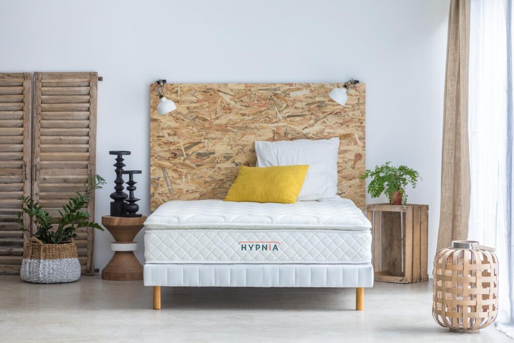 Fai da te: realizzare un letto con i pallet - image Hypnia-materasso-1024x683 on http://www.designedoo.it