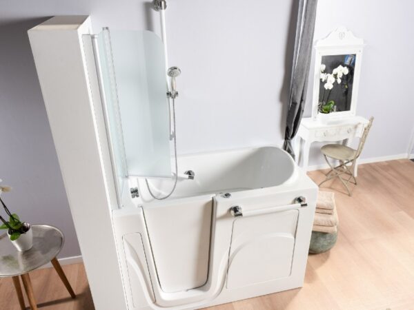 Come aumentare l’accessibilità del bagno grazie alla vasca da bagno walk-in - image vasca-bagno-con-sportello-milano-vaschedocce-600x450-1 on http://www.designedoo.it